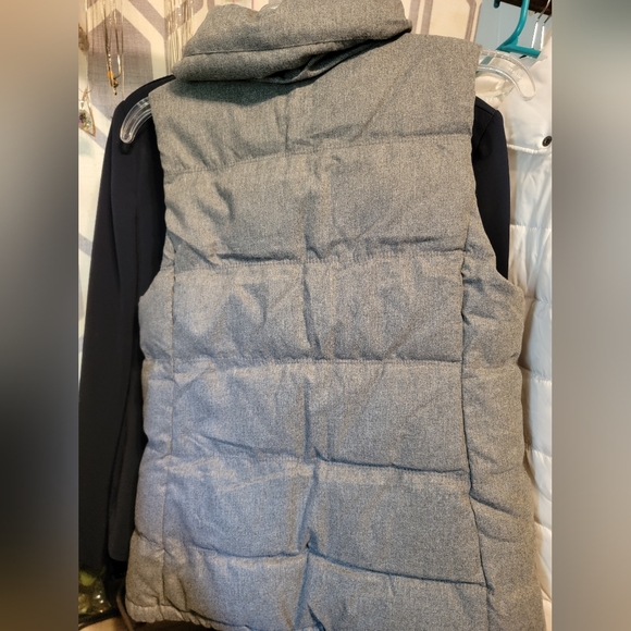 Old Navy Unisex Gray Wool Blend Full Zip Fleece Lined Vest NWOT Med - Picture 8 of 10